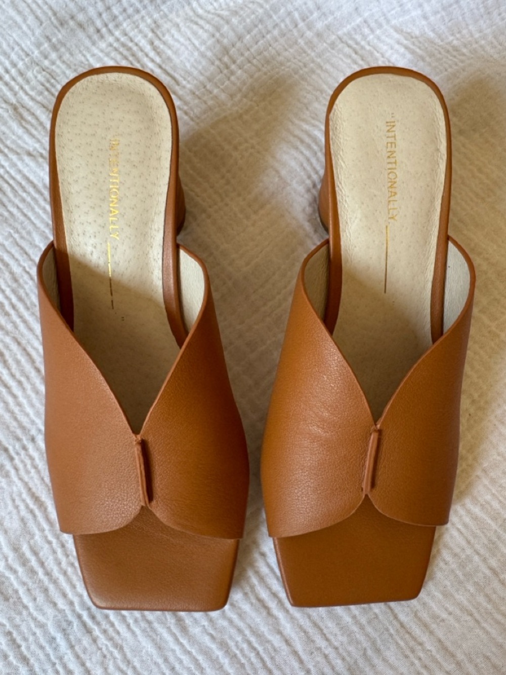 INTENTIONALLY BLANK Cognac Brown Leather Block Heel Mules - Picture 3 of 11